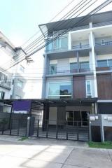 For Rent Bangkok Home Office B-Square Latphrao Wang Thonglang