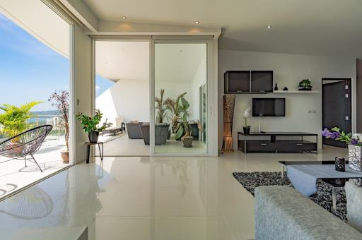 Incredible penthouse with sea view in Karon, Phuket