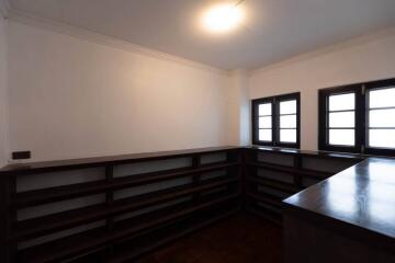 For Rent Bangkok Single House Phloen Chit BTS Phloen Chit Pathum Wan