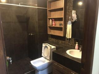 For Rent Bangkok Condo Baan Prompong Sukhumvit 39 BTS Phrom Phong Watthana