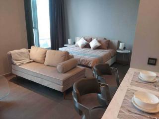 For Rent Bangkok Condo The Esse at Singha Complex Asok Montri MRT Phetchaburi Bang Kapi