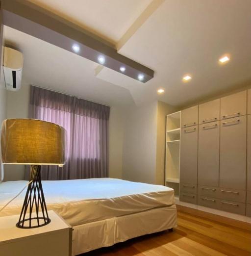 For Rent Bangkok Condo The Prestige 49 Sukhumvit BTS Thong Lo Watthana