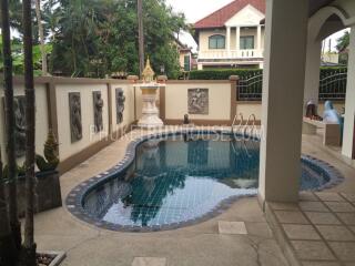 KTH5288: 7 Bedroom Villa with Private Pool in Kathu