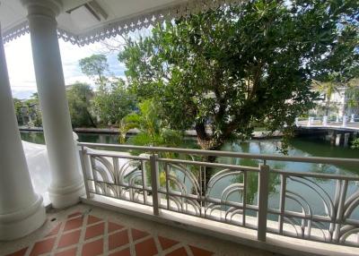 House in Boat Lagoon, Koh Kaew