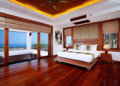 SUR5268: Luxury villa 5 bedrooms with stunning sea views