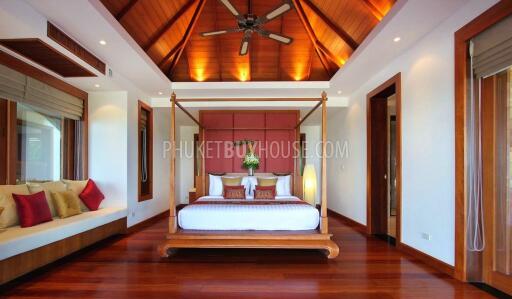 SUR5268: Luxury villa 5 bedrooms with stunning sea views