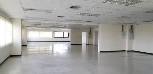 For Rent Office Sukhumvit BTS On Nut Phra Khanong