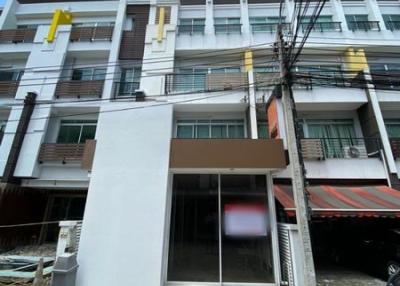 For Sale and Rent Bangkok Office Lat Phrao Wang Thonglang