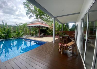 Luxury tropical villa in Kamala