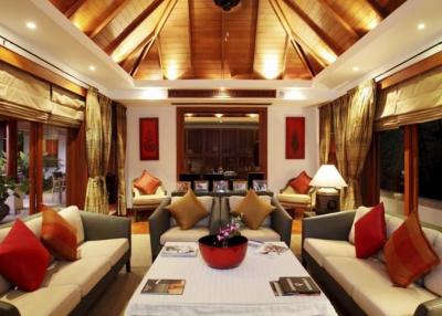 Luxury boutique villa in Surin beach Phuket
