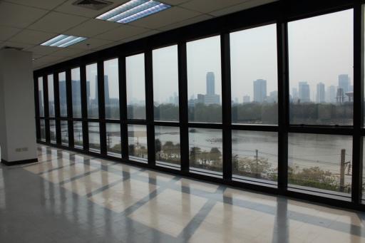 For Rent Office Ratchadaphisek BTS Asok MRT Sukhumvit Khlong Toei