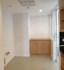 For Rent Bangkok Condo Charoenjai Place Ekkamai 12 BTS Ekkamai Watthana