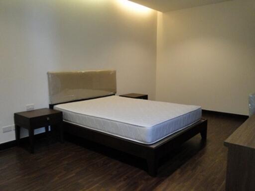 For Rent Bangkok Condo Charoenjai Place Ekkamai 12 BTS Ekkamai Watthana