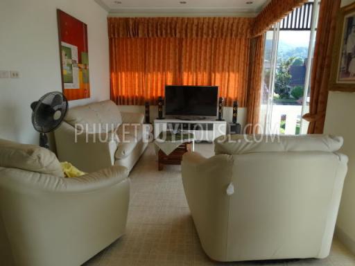 KAR5221: 4 Bedrooms House with walking distance to the Karon Beach