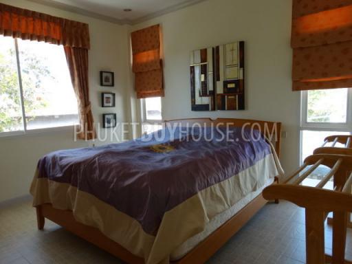 KAR5221: 4 Bedrooms House with walking distance to the Karon Beach