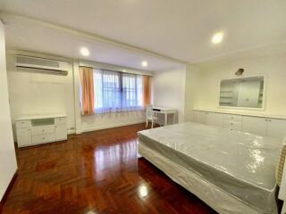 For Rent Bangkok Condo T.P.J. Condo Sukhumvit 49/11 BTS Phrom Phong MRT Sukhumvit Watthana