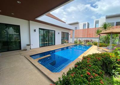 3 bedrooms villa for sale in Rawai