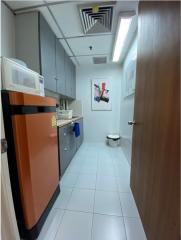 For Rent Office Sukhumvit BTS Asok MRT Queen Sirikit Convention Center Khlong Toei