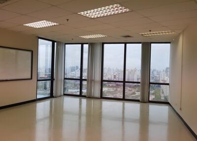 For Rent Office Ratchadaphisek MRT Thailand Cultural Center Din Daeng