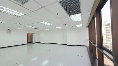 For Rent Office Sukhumvit BTS Asok MRT Sukhumvit Watthana