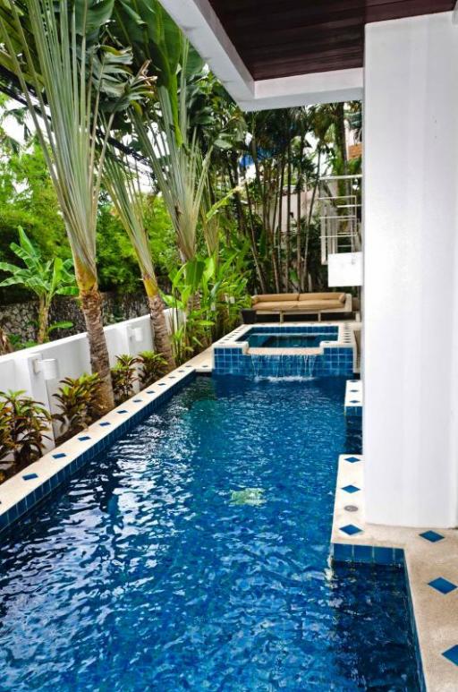 4 bedrooms villa for sale in Patong