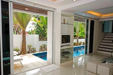 4 bedrooms villa for sale in Patong