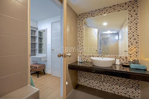 KAT5082: Luxury 2-bedroom Sea view Apartment near Kata beach