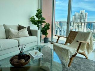 For Rent Bangkok Condo Fullerton Sukhumvit 59 BTS Ekkamai Watthana