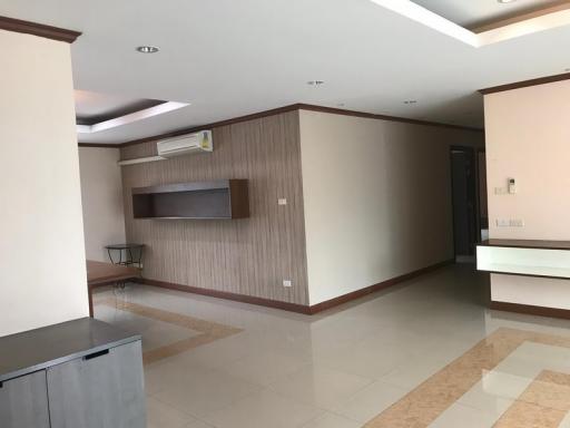 For Rent Bangkok Apartment Building  BTS Phra Khanong Watthana