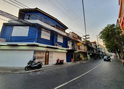 For Rent Bangkok Shophouse Sathorn BTS Surasak Sathorn