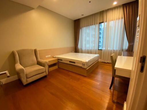 For Rent Condo Bright Sukhumvit 24 BTS Phrom Phong Khlong Toei