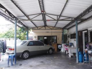 For Sale Bangkok Shophouse Charoen Nakhon BTS Krung Thonburi Khlong San