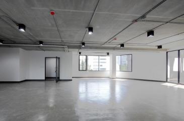 For Rent Office Thonglor BTS Thong Lo Watthana