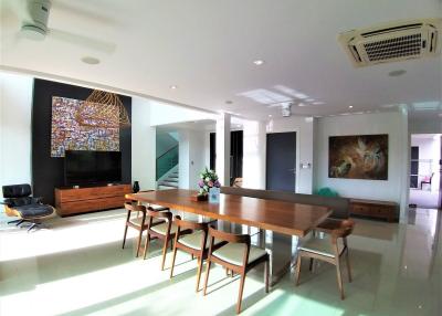 Luxury 5 bedrooms villa for sale in Laguna, Phuket