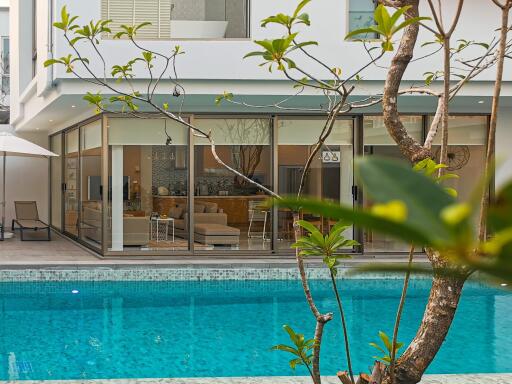 Modern 4 Bedrooms Pool Villa in Choeng Thale Phuket for rent