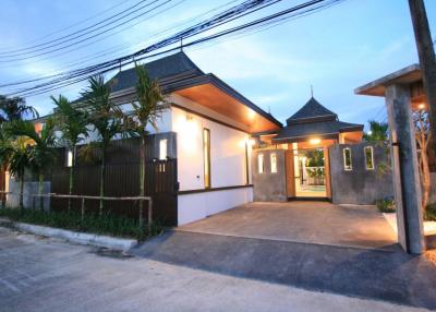 3 bedrooms villa for sale in Land & House Chalong , Phuket