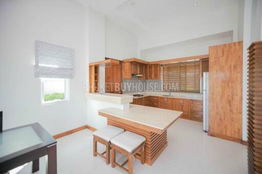 280 ตรม., 3 ห้องนอน บ้าน ราคา ฿ 13,600,000