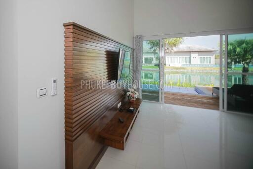 CHE4919: Lake view Pool house - Talang