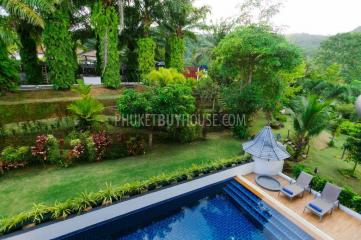 CHA4900: Two-storey Villa with 8 bedrooms and Swimming Pool in Chalong