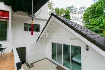 CHA4900: Two-storey Villa with 8 bedrooms and Swimming Pool in Chalong