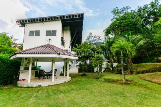 CHA4900: Two-storey Villa with 8 bedrooms and Swimming Pool in Chalong