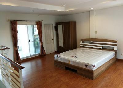 For Rent Bangkok Town House Ratchaphruek BTS Bang Wa Chom Thong