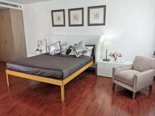 For Sale and Rent Bangkok Condo Las Colinas Sukhumvit 21 BTS Asok MRT Sukhumvit Watthana