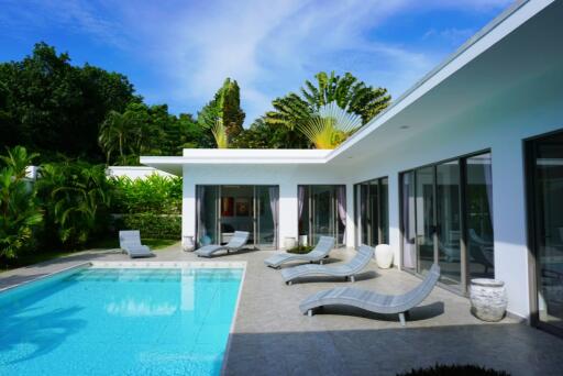 3 bedrooms villas for sale in Rawai, Phuket