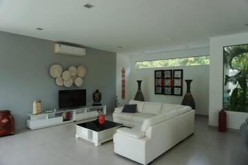 3 bedrooms villas for sale in Rawai, Phuket