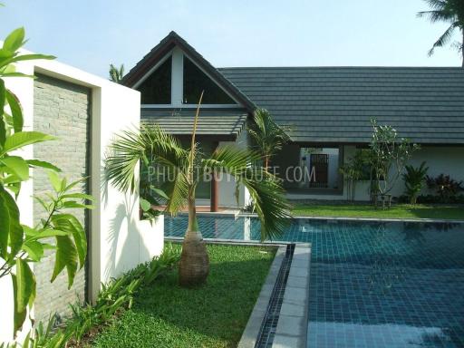 CHA4804: Complex of 4 Villas 2 Bedroom each with big Private Pool