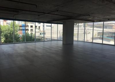 For Rent Office Sukhumvit BTS Phra Khanong Watthana