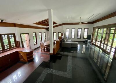 3 bdrs Villa for sale in Surin, Phuket