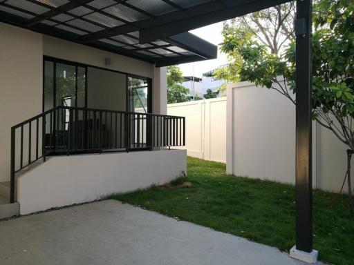 For Rent Bangkok Town House Krungthep Kreetha Saphan Sung