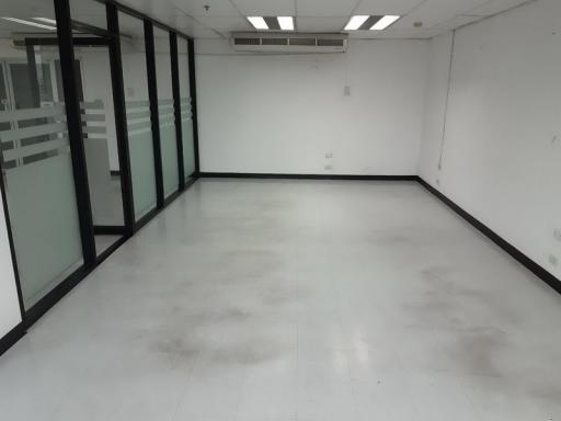 For Rent Office Sukhumvit 63 BTS Ekkamai Watthana